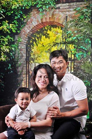 Lynn & Toan's Family 2013