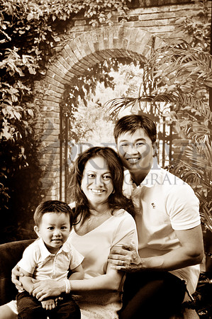 Lynn & Toan's Family 2013